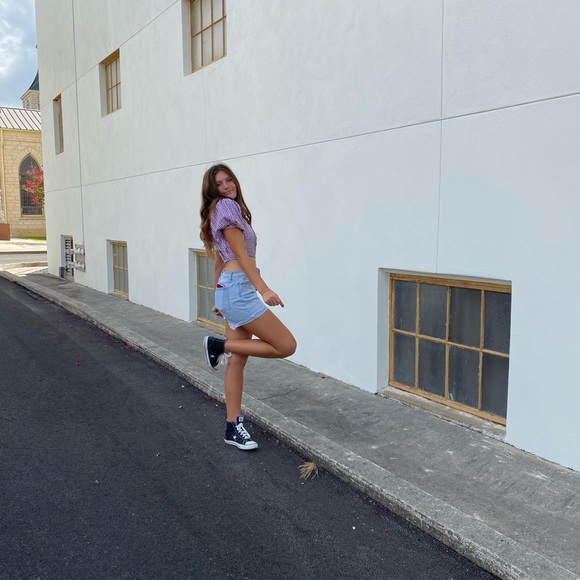 Meet Your Posher! - Picture 1 of 1